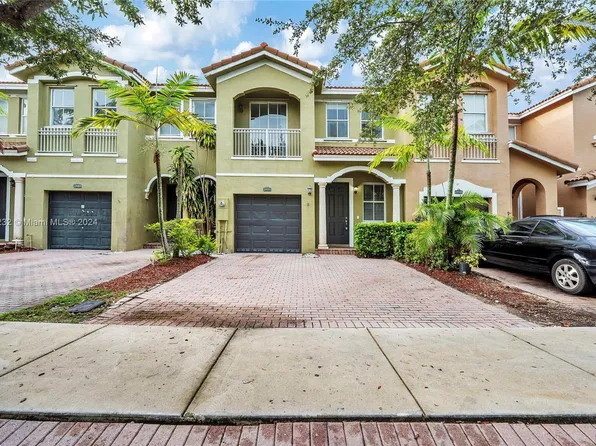 2491 SE 14th St, Homestead, FL 33035