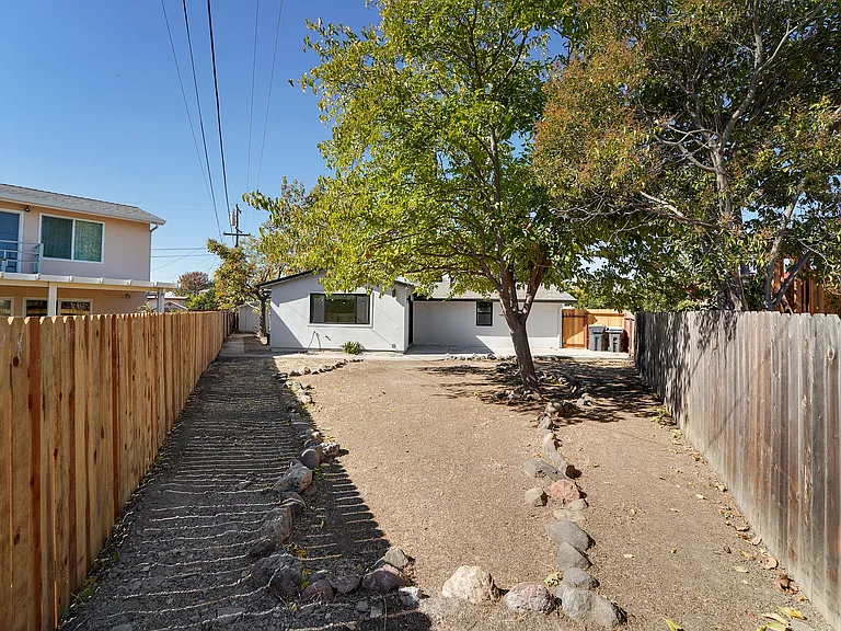 1502 Coolidge St — Photo 48