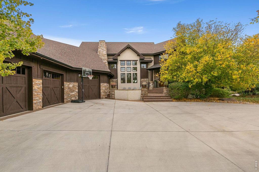 3715 Rocky Stream Dr