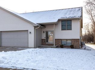 1523 Harrison St, Kaukauna, WI 54130