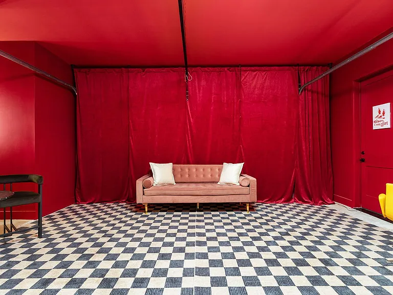Building's Lounge