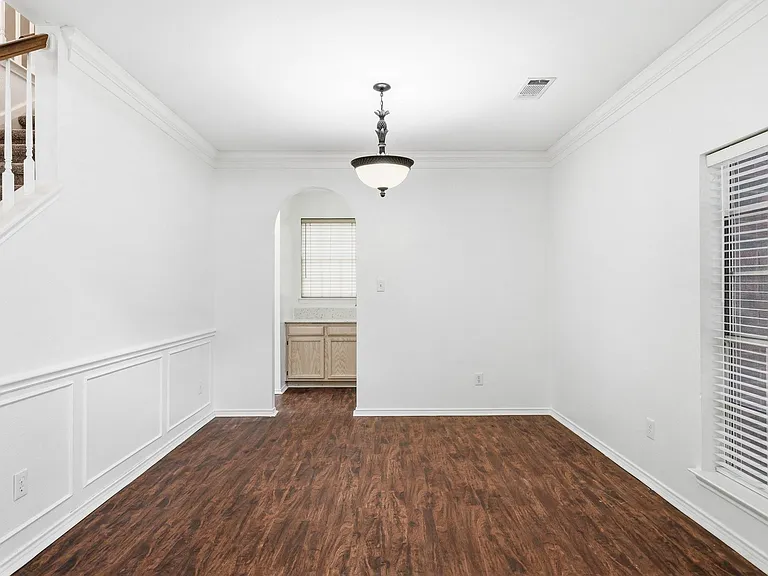 4323 Ringrose Dr — Photo 8