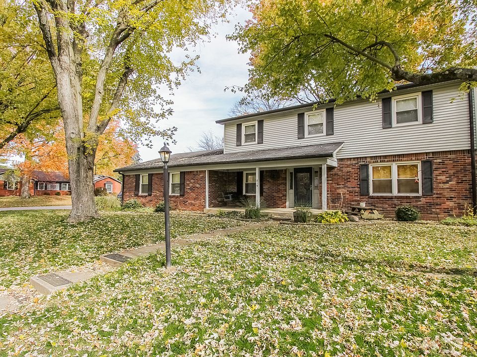 1st image of 819 Balroyal Ct