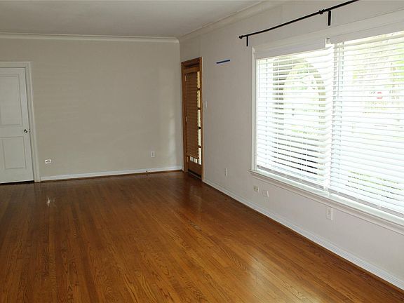 3rd image of 3733 Binkley Ave