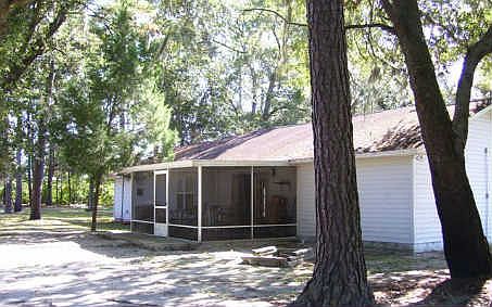 2nd image of 567 NW Rossin Ct