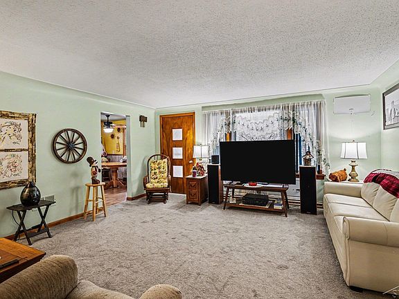 4th image of 9960 Frost Rd