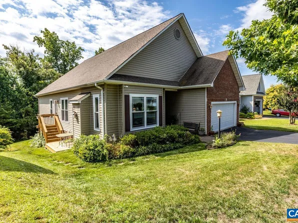 155 Deerwood Dr, Charlottesville, VA 22911