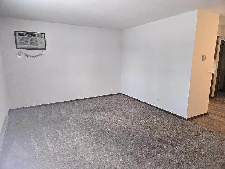 4030 Elmhurst Rd — Photo 6