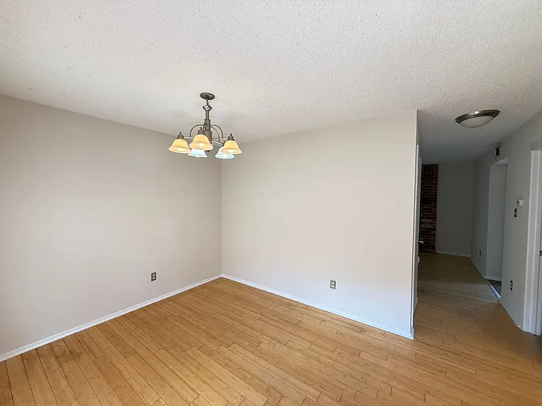 4520 Depew Ave — Photo 10