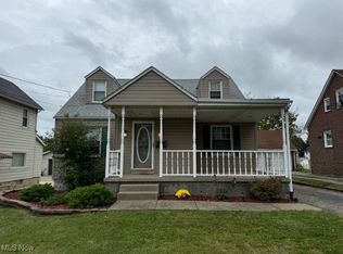 520 8th St, Struthers, OH 44471