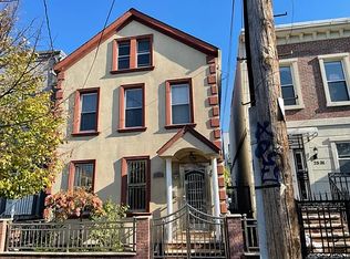 2527 21st St, Astoria, NY 11102