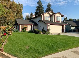 2624 Mountain Oak Rd, Bakersfield, CA 93311