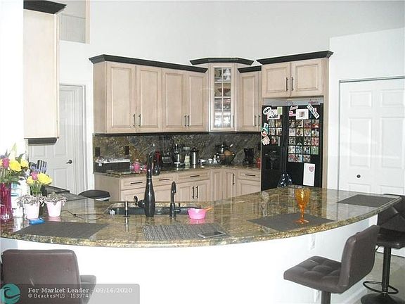 4th image of 2822 SW Kasson Ct