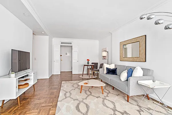 Sold by Owner | media 8