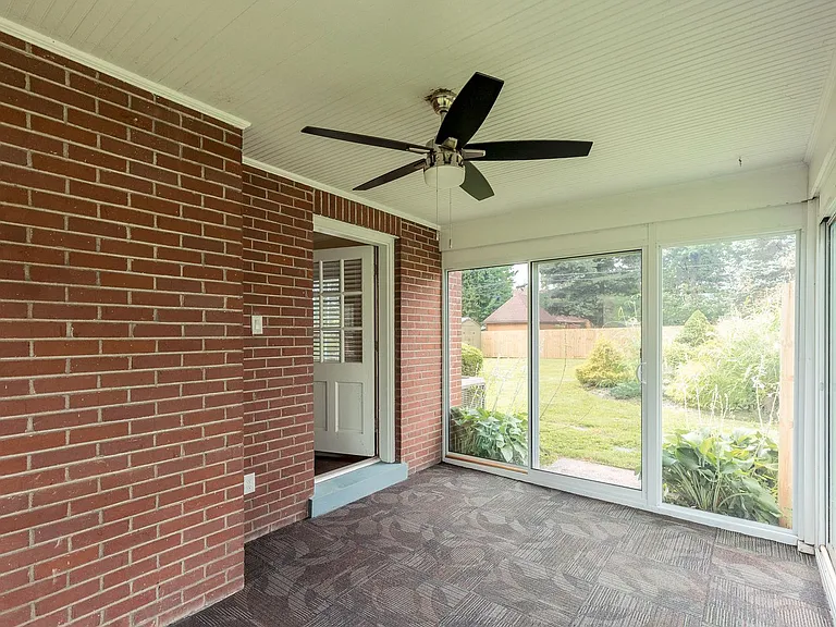 1819 Fleming Rd — Photo 36