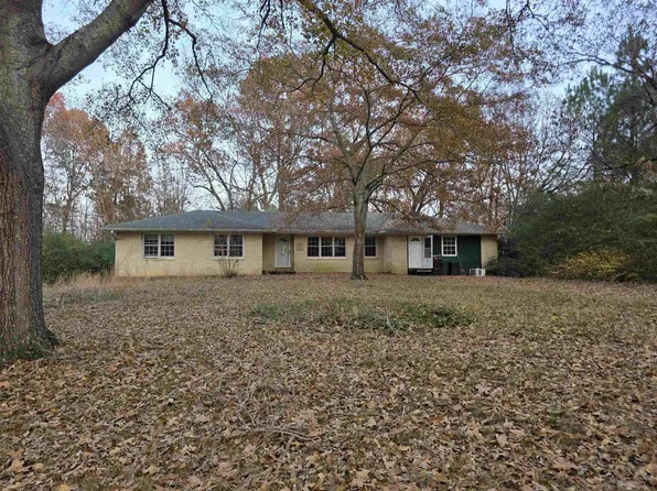 1516 9th St W, Red Bay, AL 35582