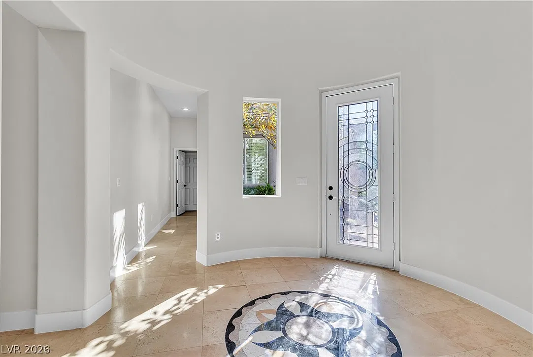 4 bed, 3.5 bath, 2966 sqft, $4,050 — Photo 4