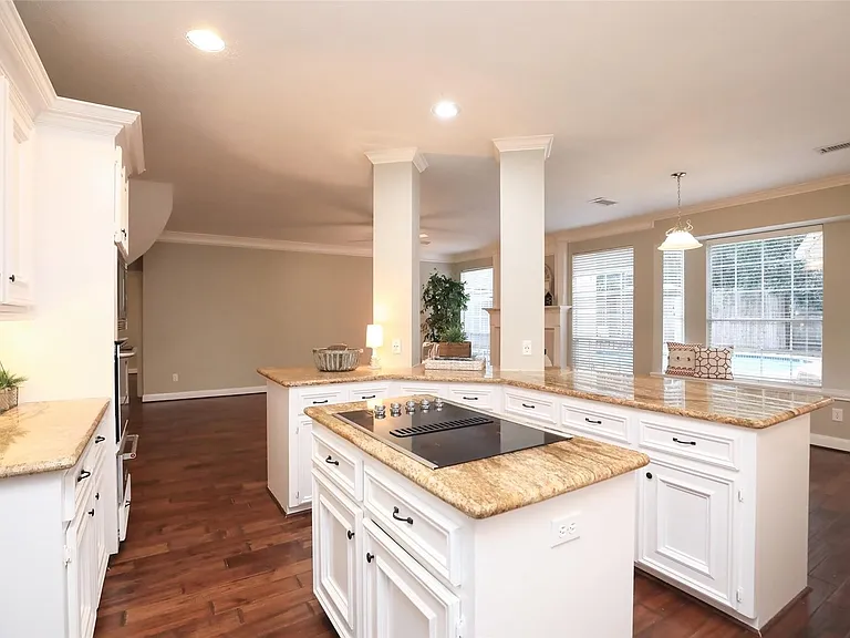 7906 Tizerton Ct — Photo 21