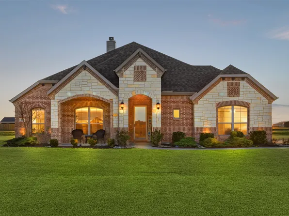 421 Evening Fire Dr, Waxahachie, TX 75167