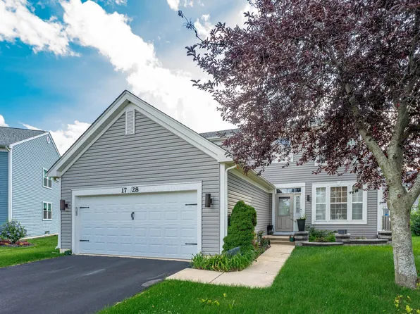 1728 Seaton Ct, Aurora, IL 60503
