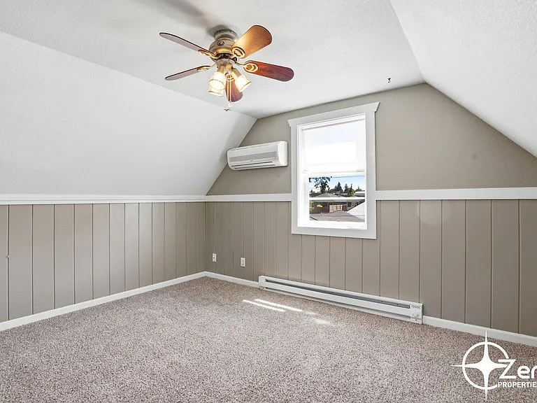 1818 W 22nd St — Photo 25
