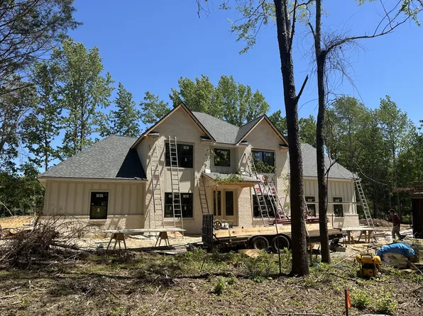2051 Ussery Rd S, Clarksville, TN 37040
