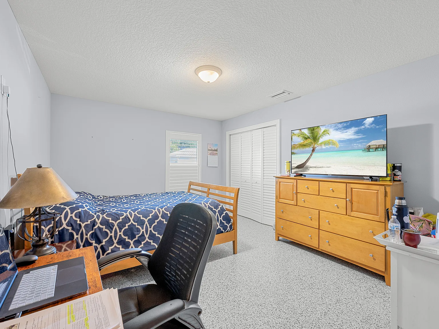 1 bed, 250 sqft, $995 — Photo 2
