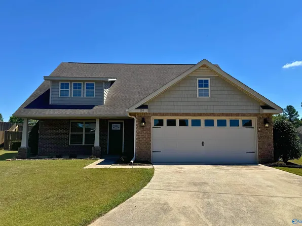 104 Summer Cove Cir NW, Madison, AL 35757