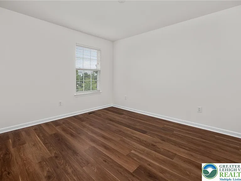 4207 Yorktown Rd — Photo 31