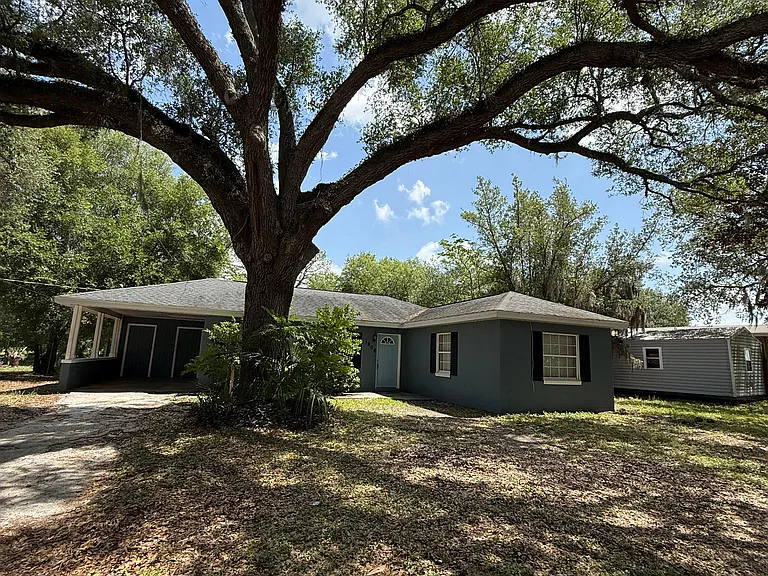 1906 Helms Ave — Photo 2