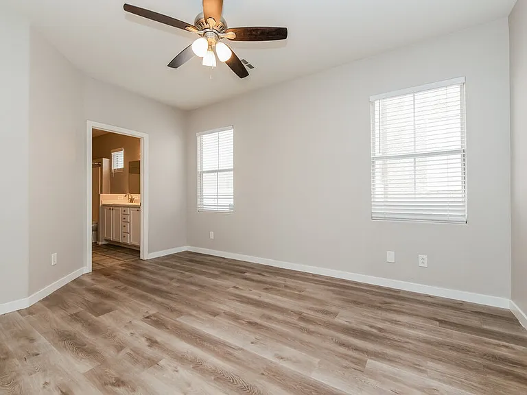 9436 Plover Falls Ave — Photo 10