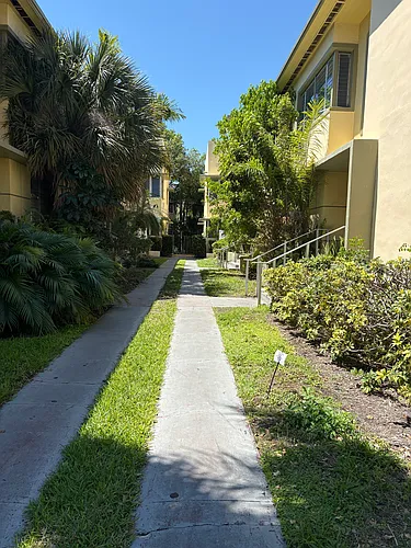 1526 Meridian Ave #10 Photo 1