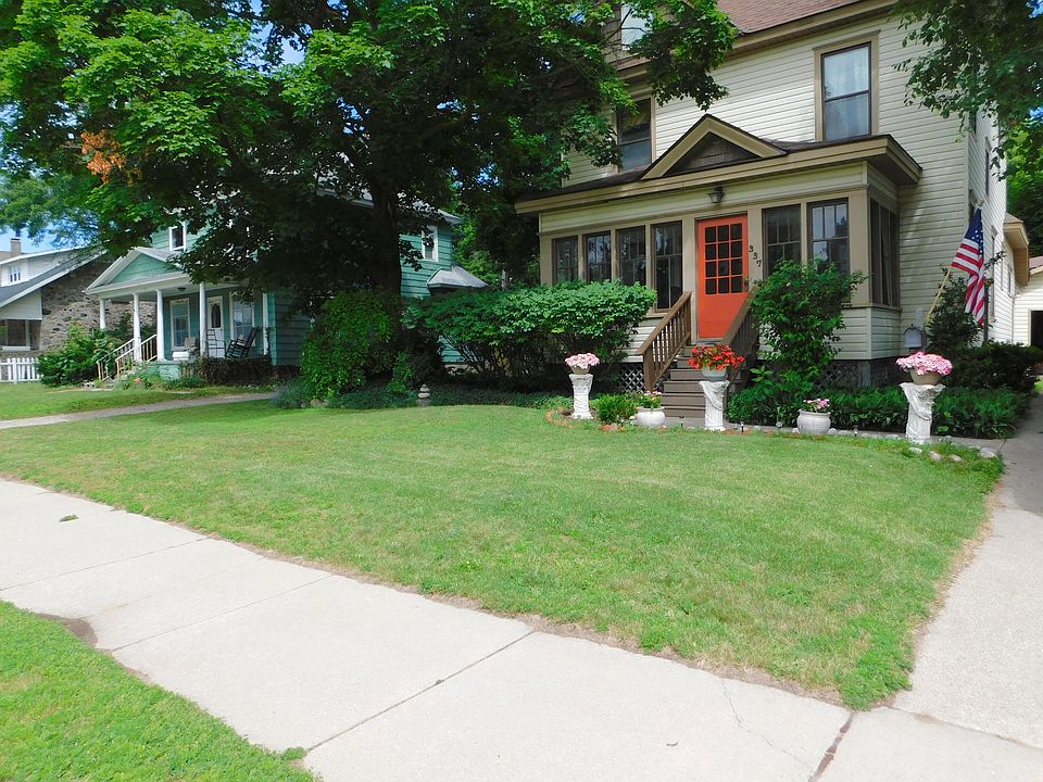 337 E Main St, Gaylord, MI 49735 Zillow