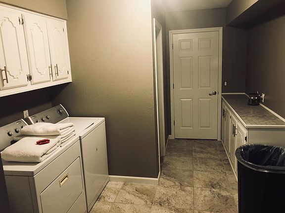 LNDRY some cabinets nt pctrd