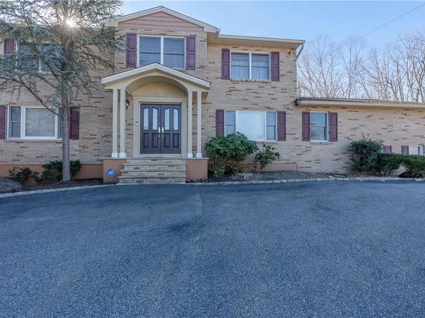 8 Reputation Drive, Chester, NY 10918