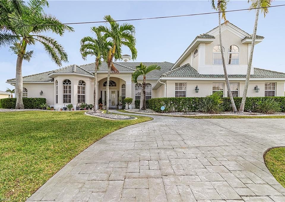 1st image of 5215 SW 23rd Ave