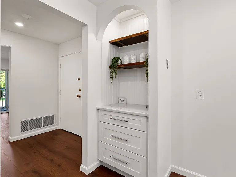 47 Bayberry Dr #2 — Photo 5