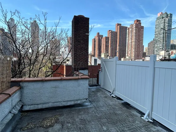 1729 1st Avenue image 1 of 6
