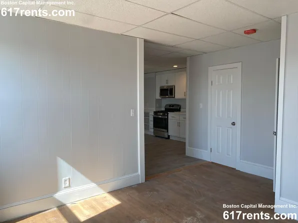 94 Irving St, Everett, MA