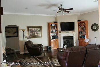 4th image of 8305 Edenbridge Dr