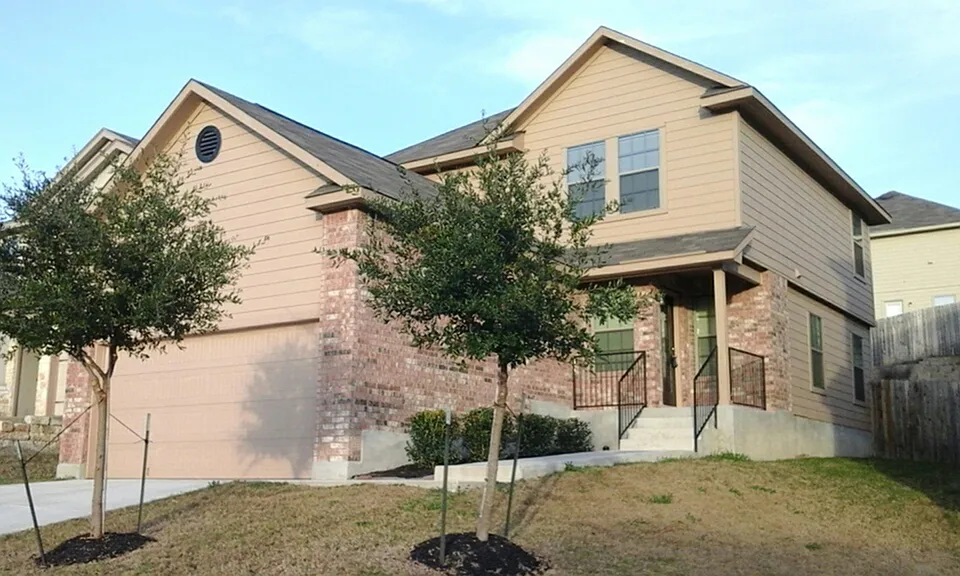 2722 Majestic Dr