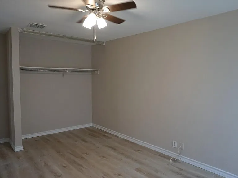 8470 Cascade Ridge Dr — Photo 22