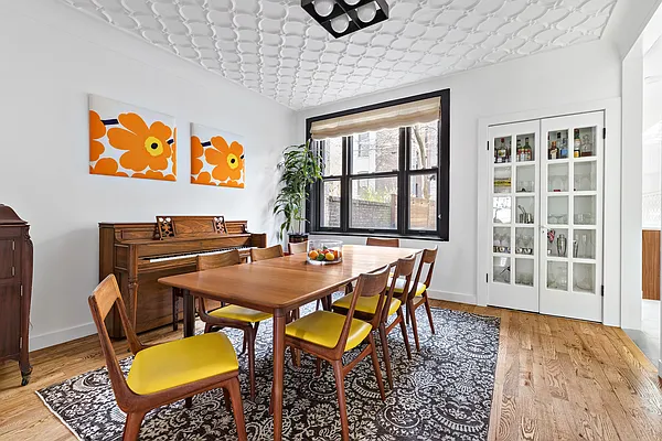 Sold by Compass | media 5