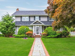 2638 Locust Ave, Oceanside, NY 11572