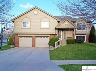 4253 S 149th St, Omaha, NE 68137