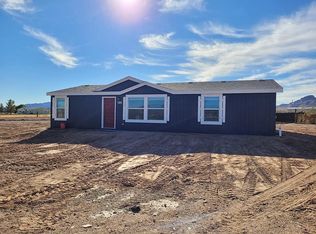 917 S Emery Park Rd, Golden Valley, AZ 86413