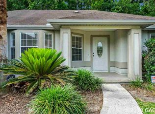 8715 NW 9th Pl, Gainesville, FL 32606