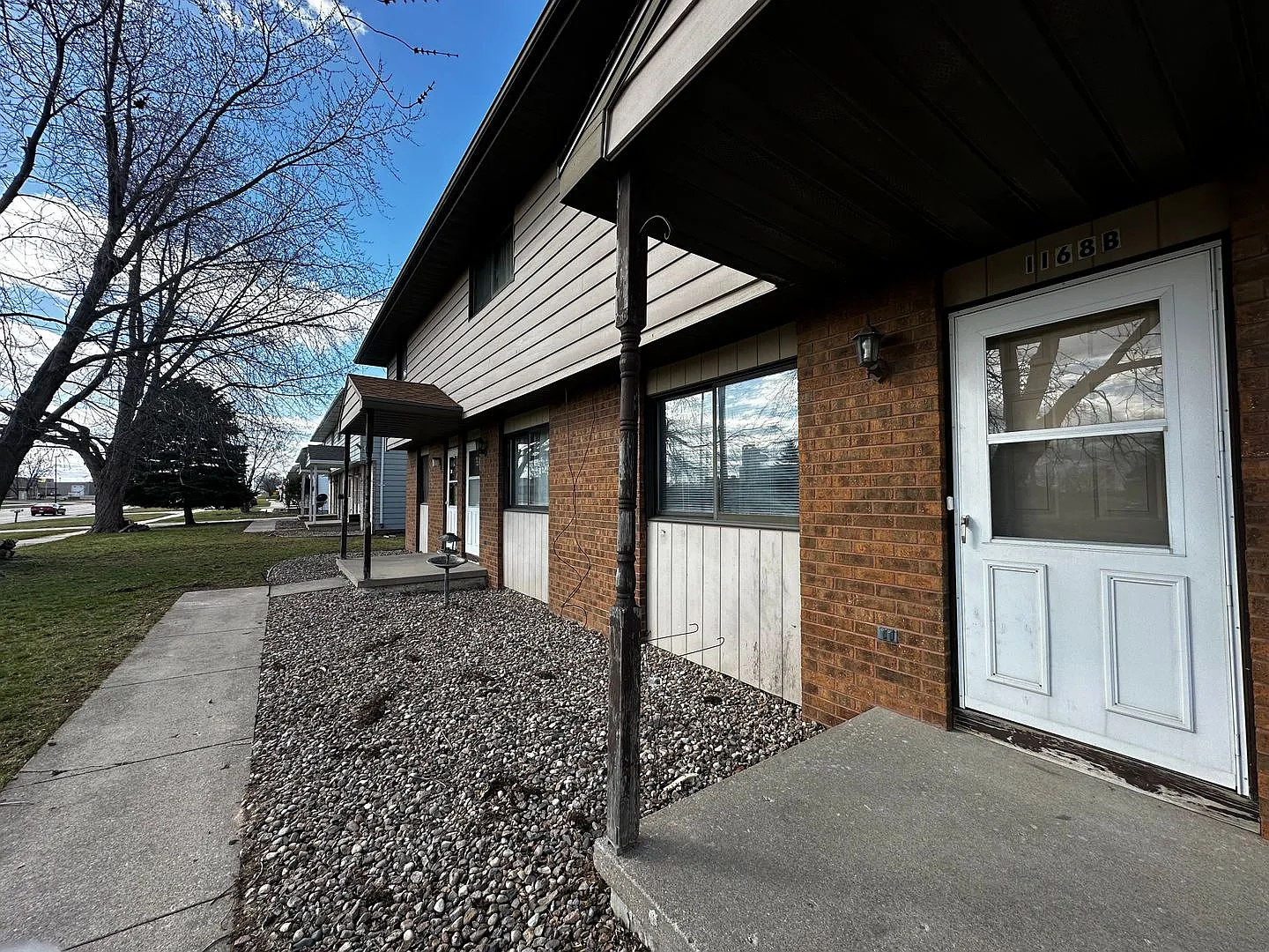 1168 Scheuring Rd. - Quad — Photo 2