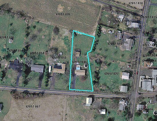 2nd image of 2078 Perkiomenville Rd