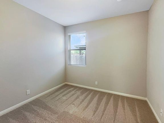 5th image of 8728 Straight Oaks